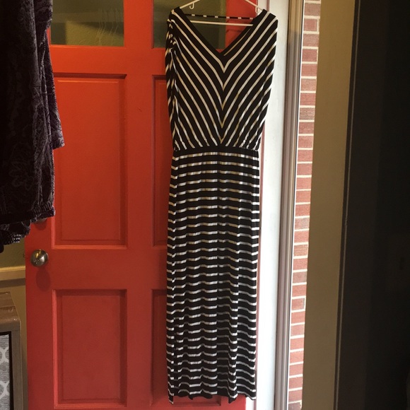 Mossimo Supply Co. Dresses & Skirts - Black and White Dress